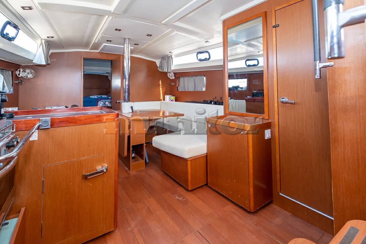 Beneteau Oceanis 41.1 barco à vela