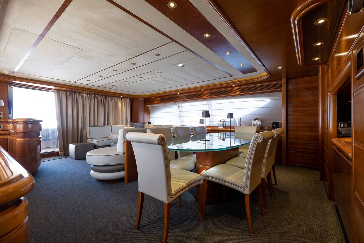 Ferretti FERRETTI Custom Line 94 0