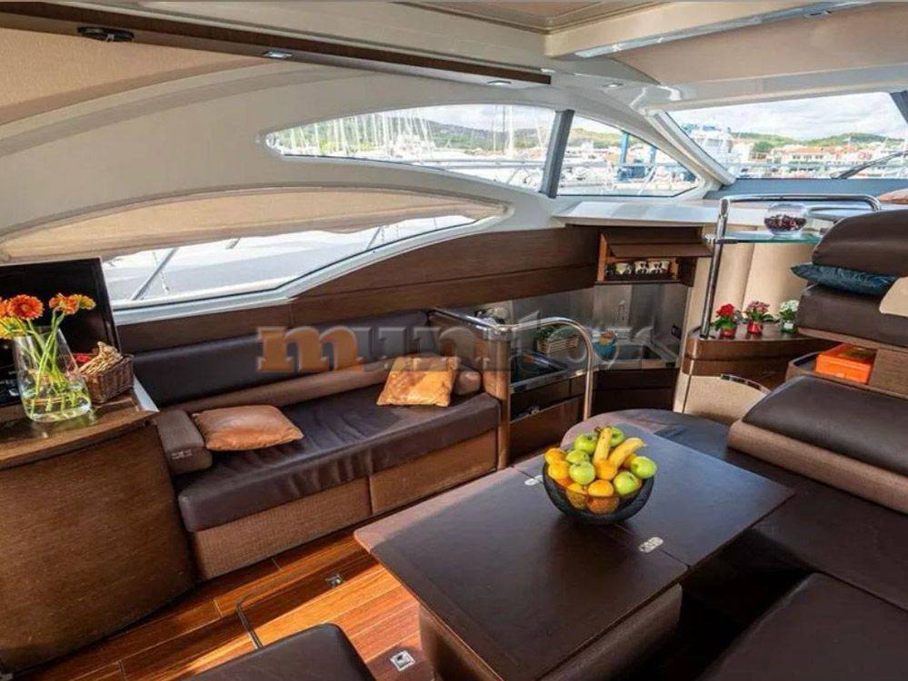 Azimut 43s barca a motore
