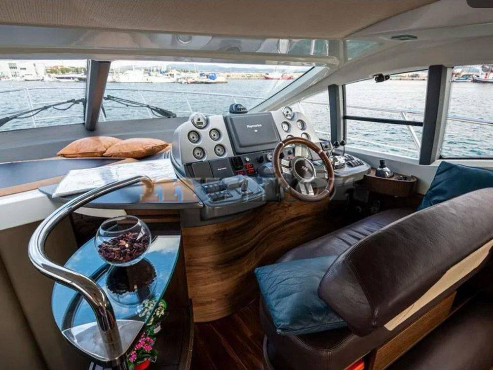 Azimut 43s usato
