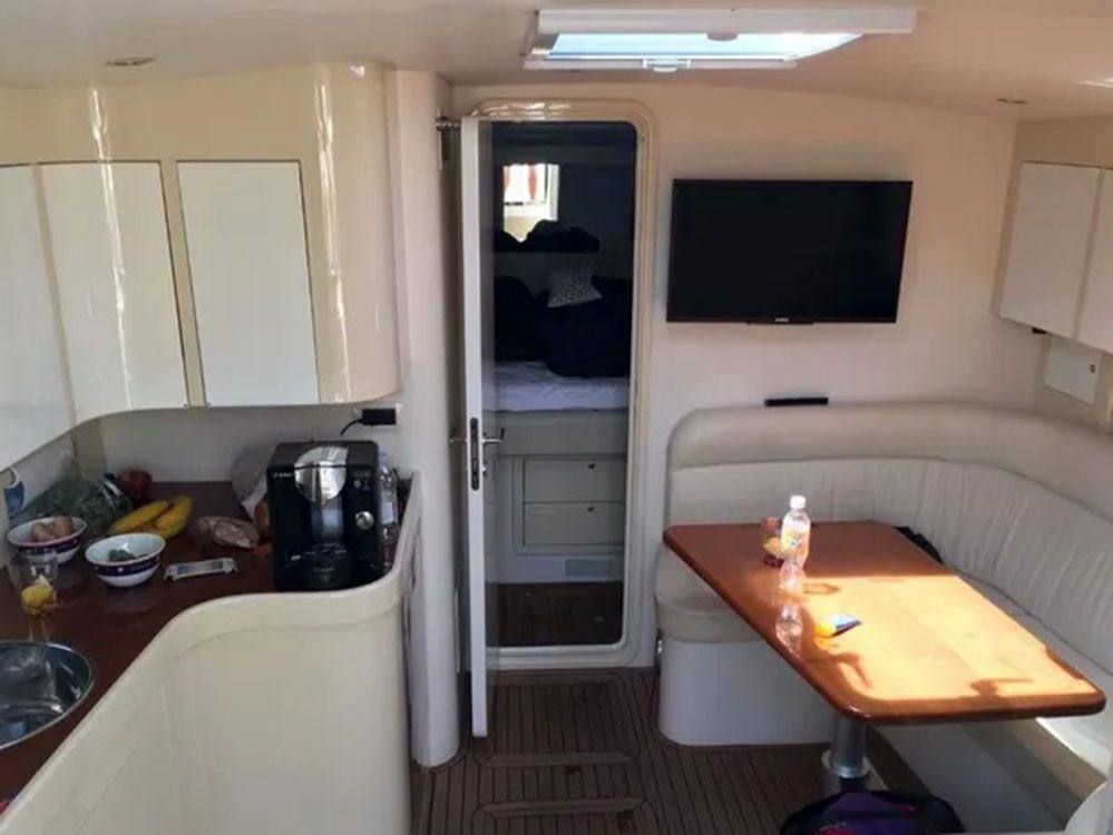Performance 1407 Flybridge usato