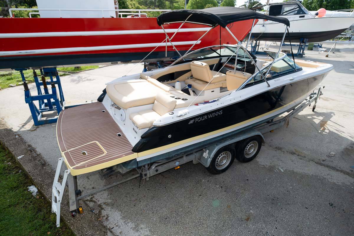 Four winns Sl222 