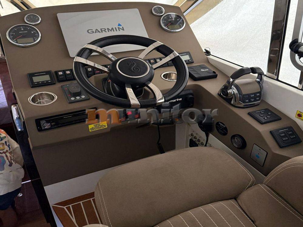 Marex 375 Парусная лодка