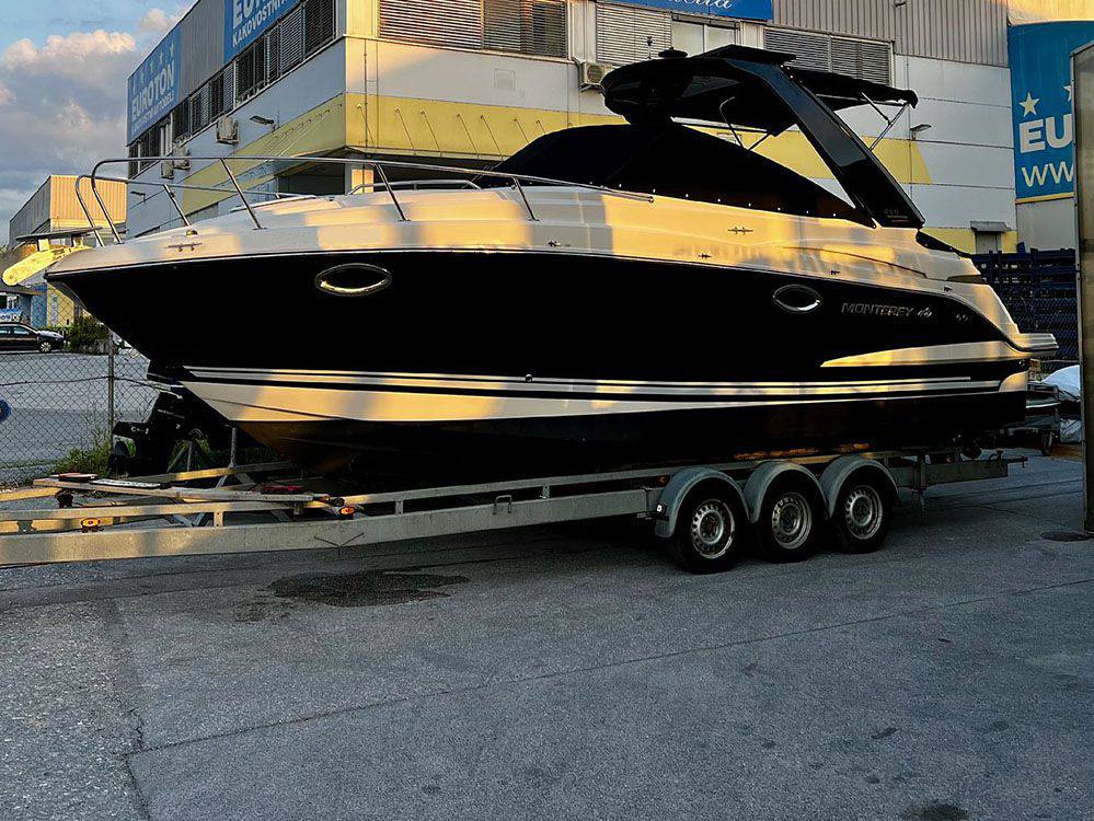 Monterey 275 Barca a motore usata in vendita