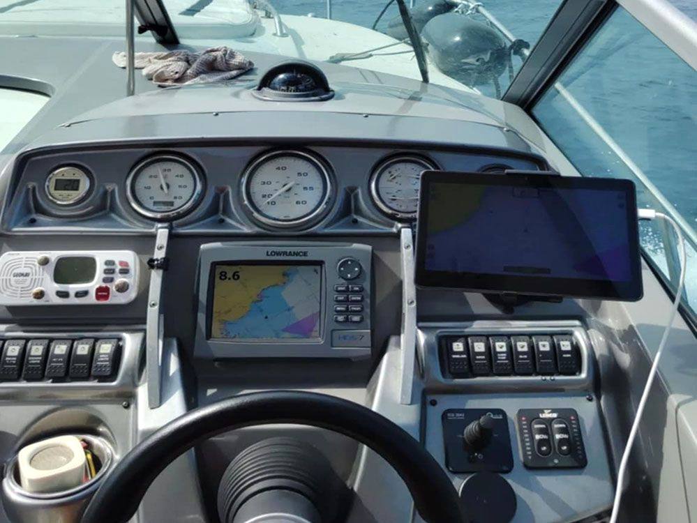 Monterey 295 cr Barca a motore usata in vendita