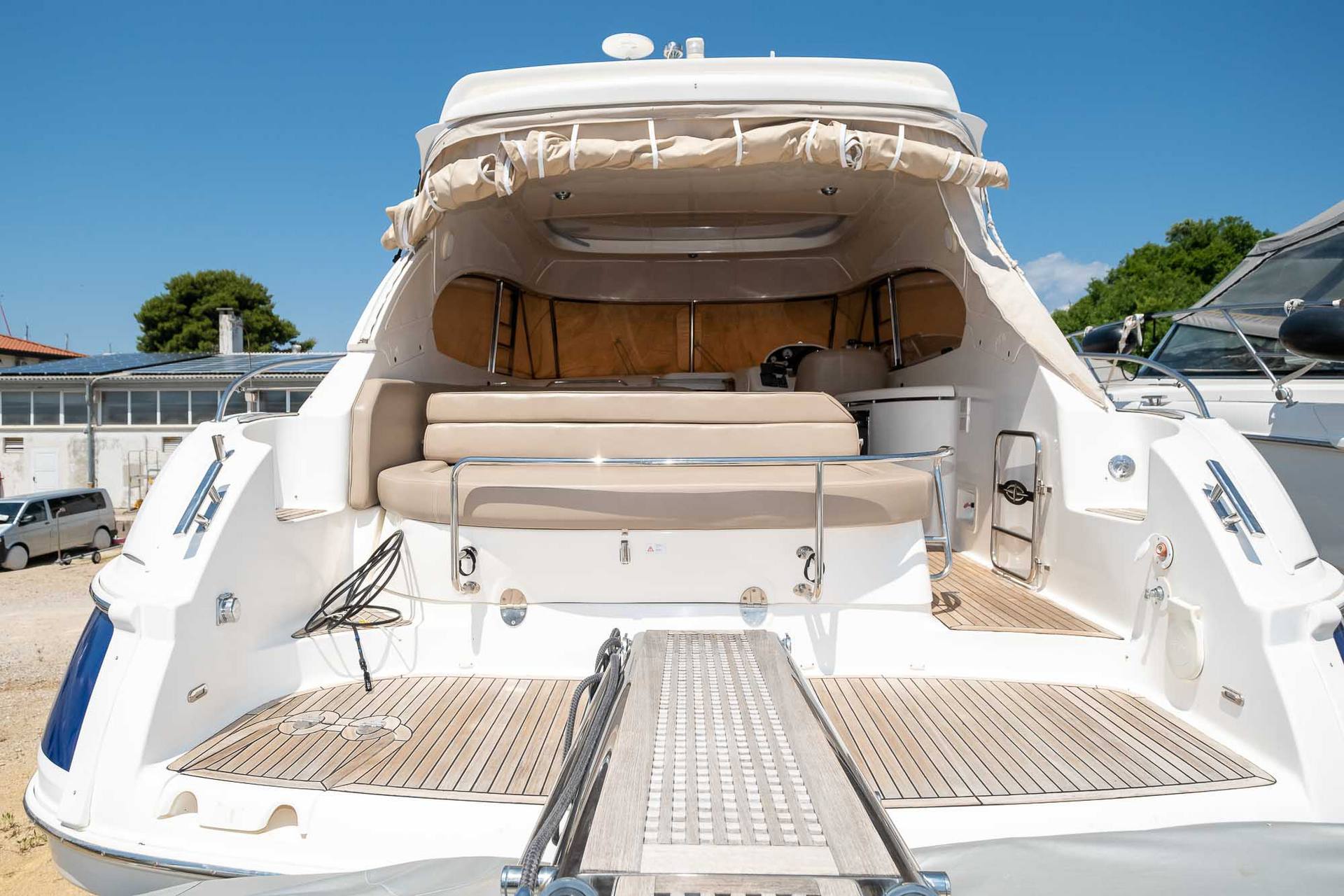Bavaria 37 ht sport usato