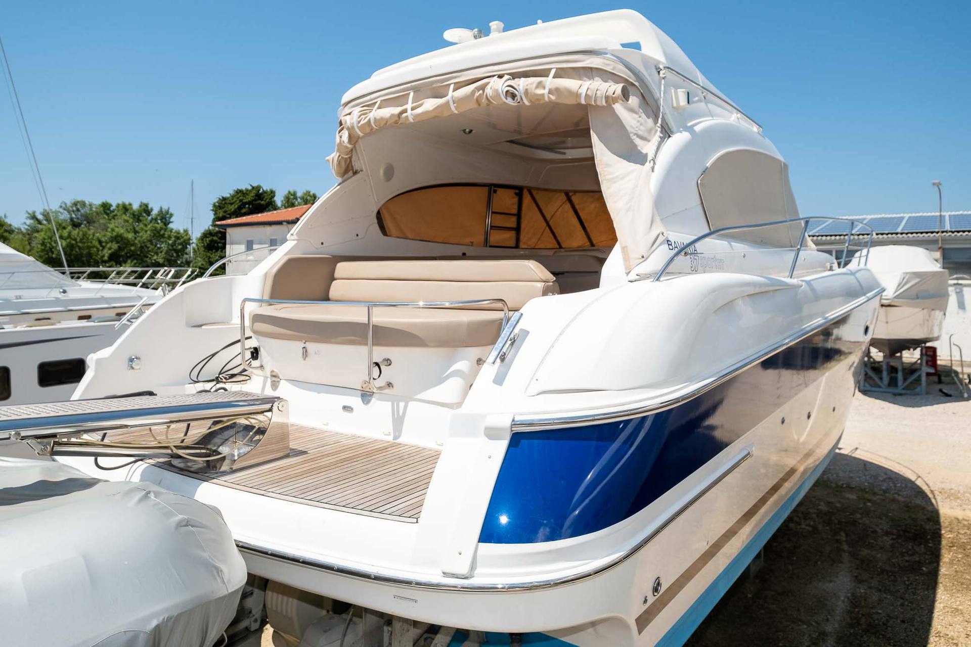 Bavaria 37 ht sport Flybridge