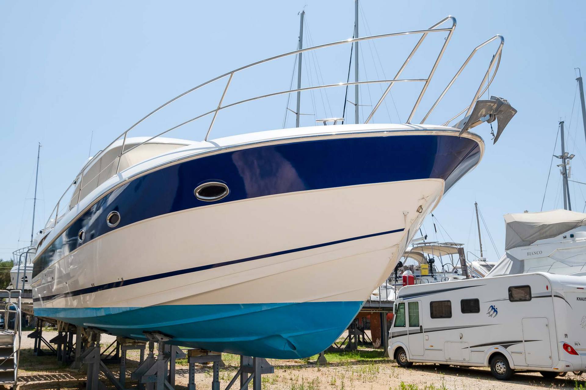 Bavaria 37 ht sport Barca a motore usata in vendita