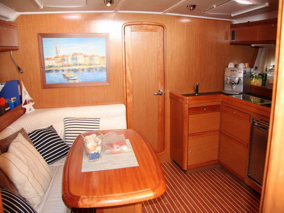 Bavaria 37 ht sport Flybridge