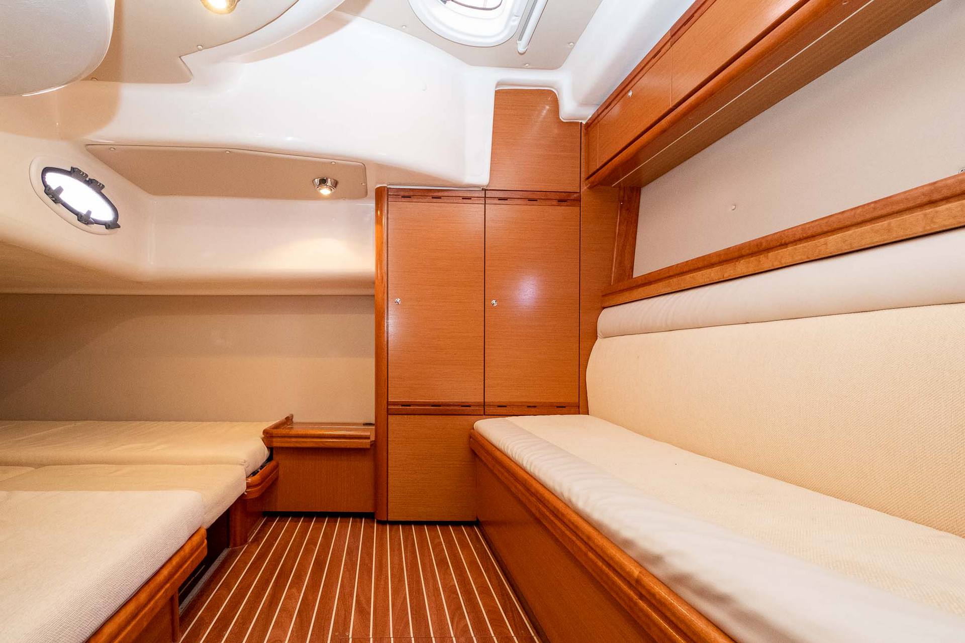 Bavaria 37 ht sport usato