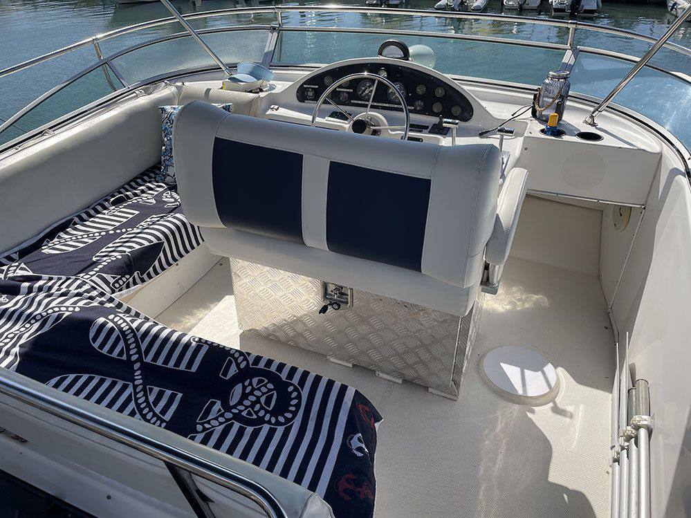 Bayliner 3587 aft cabin Barca a motore usata in vendita