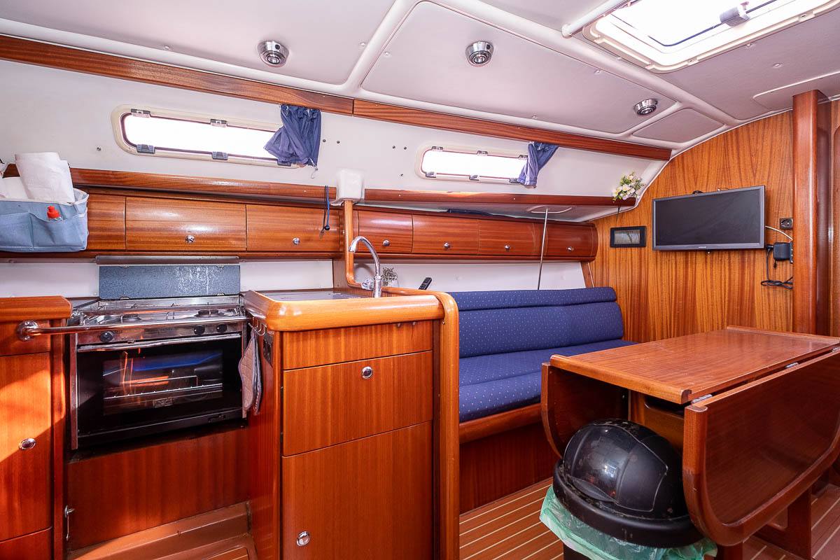 Bavaria 32 cruiser usato