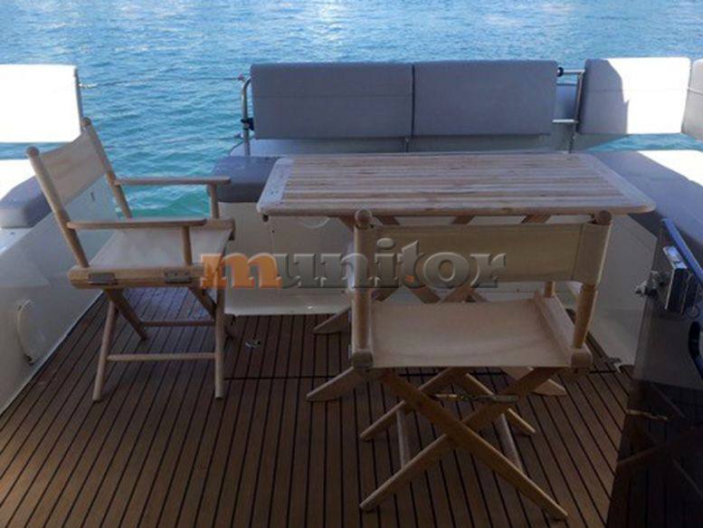 Delphia yachts Delphia 1080 s escape Flybridge