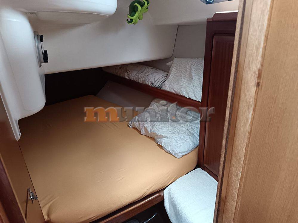 Bavaria 35 holiday القوارب الشراعية مستعملة للبيع