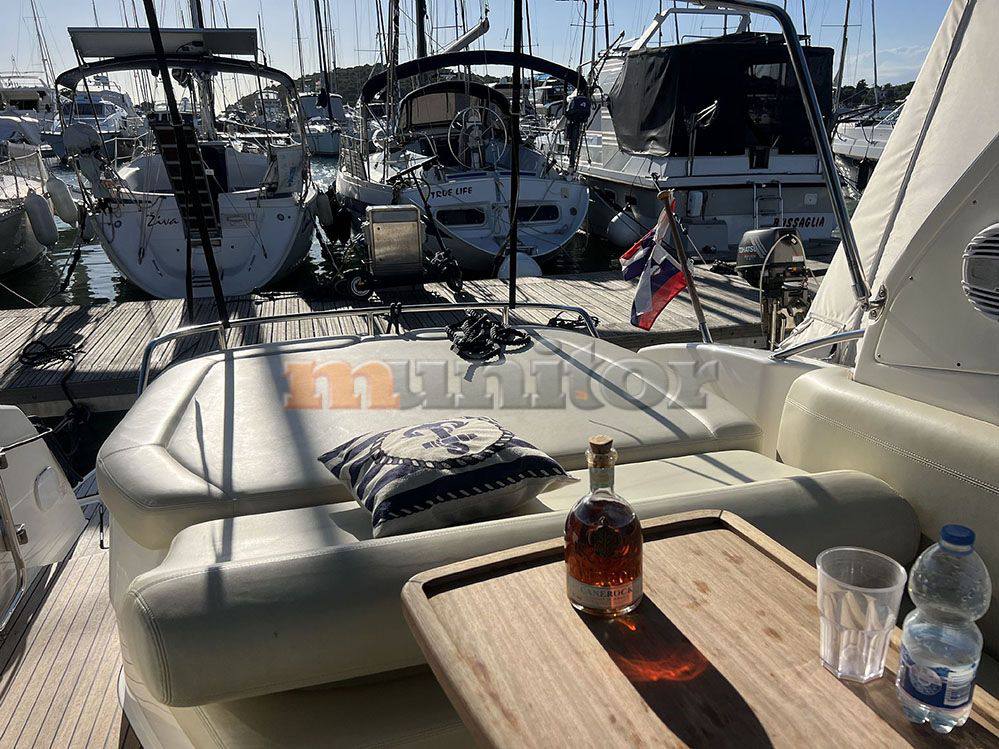 Bavaria 28 sport Flybridge