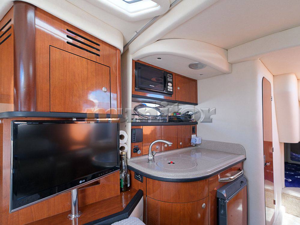 Sea ray 325 da Flybridge usato