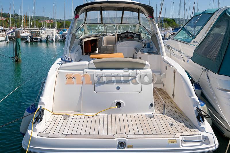 Sea ray 325 da Barca a motore usata in vendita