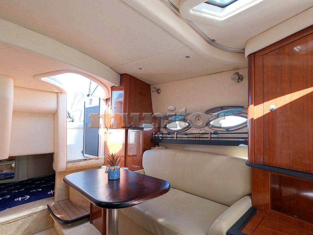 Sea ray 325 da fotografia