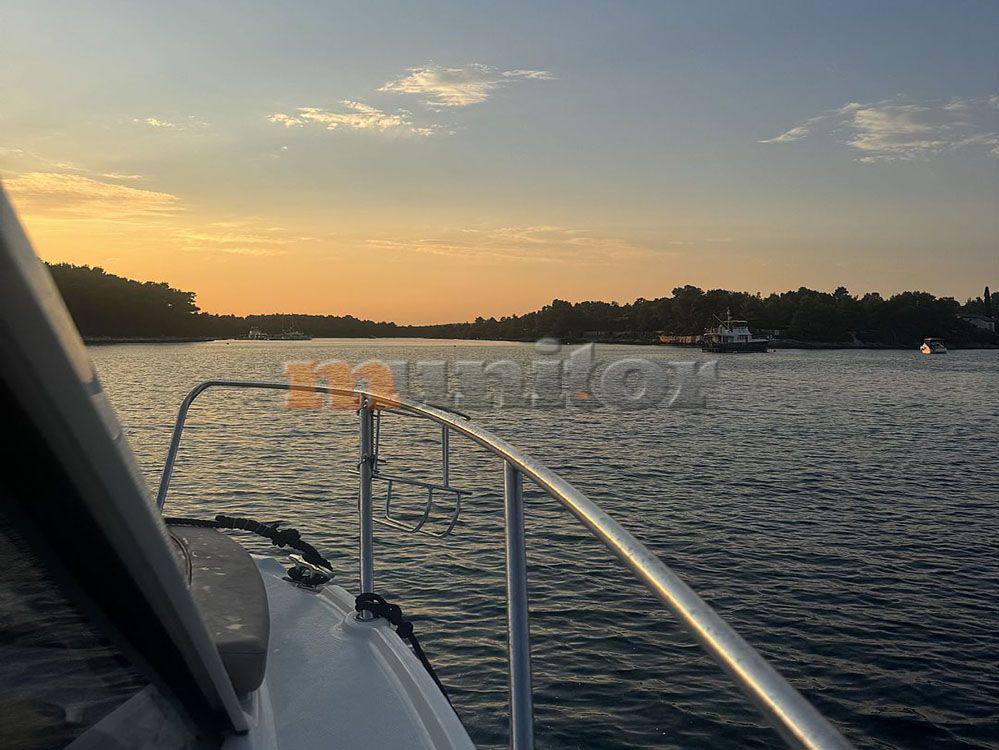 Quicksilver 755 weekend Flybridge