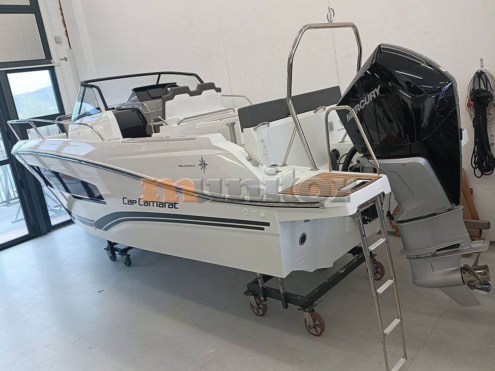 Jeanneau Cap camarat 7.5 wa قارب بمحرك مستعملة للبيع