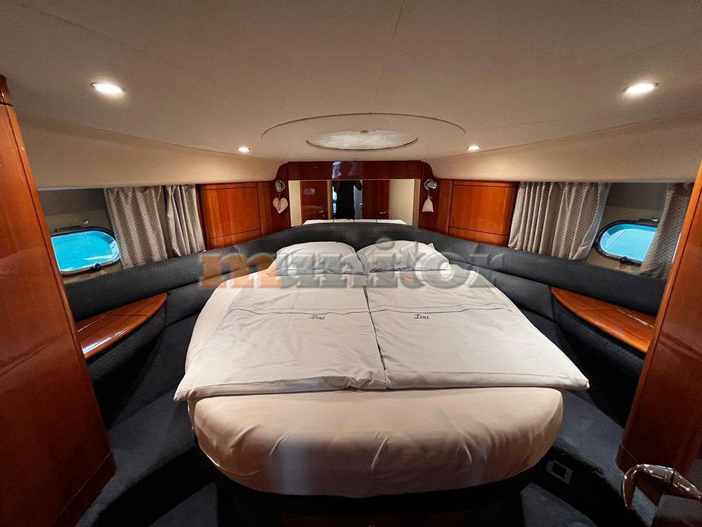 Princess 40 fly Photo