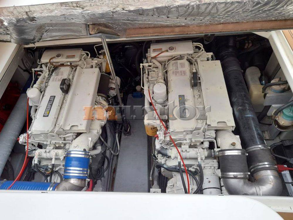 Sea ray 400 sundancer barca a motore