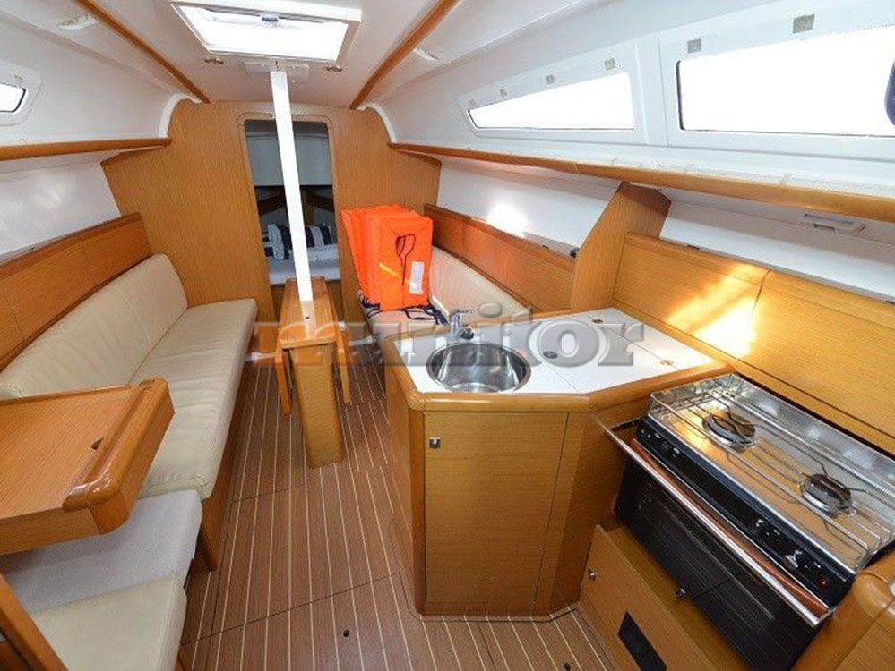 Jeanneau 33i Barca a vela usata in vendita