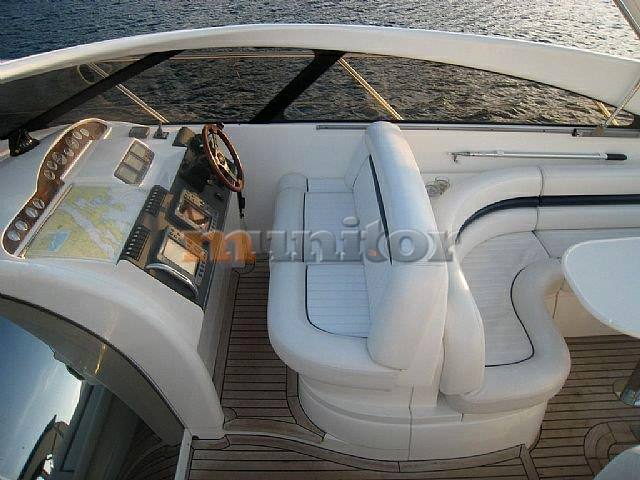 Princess V50 barco de motor