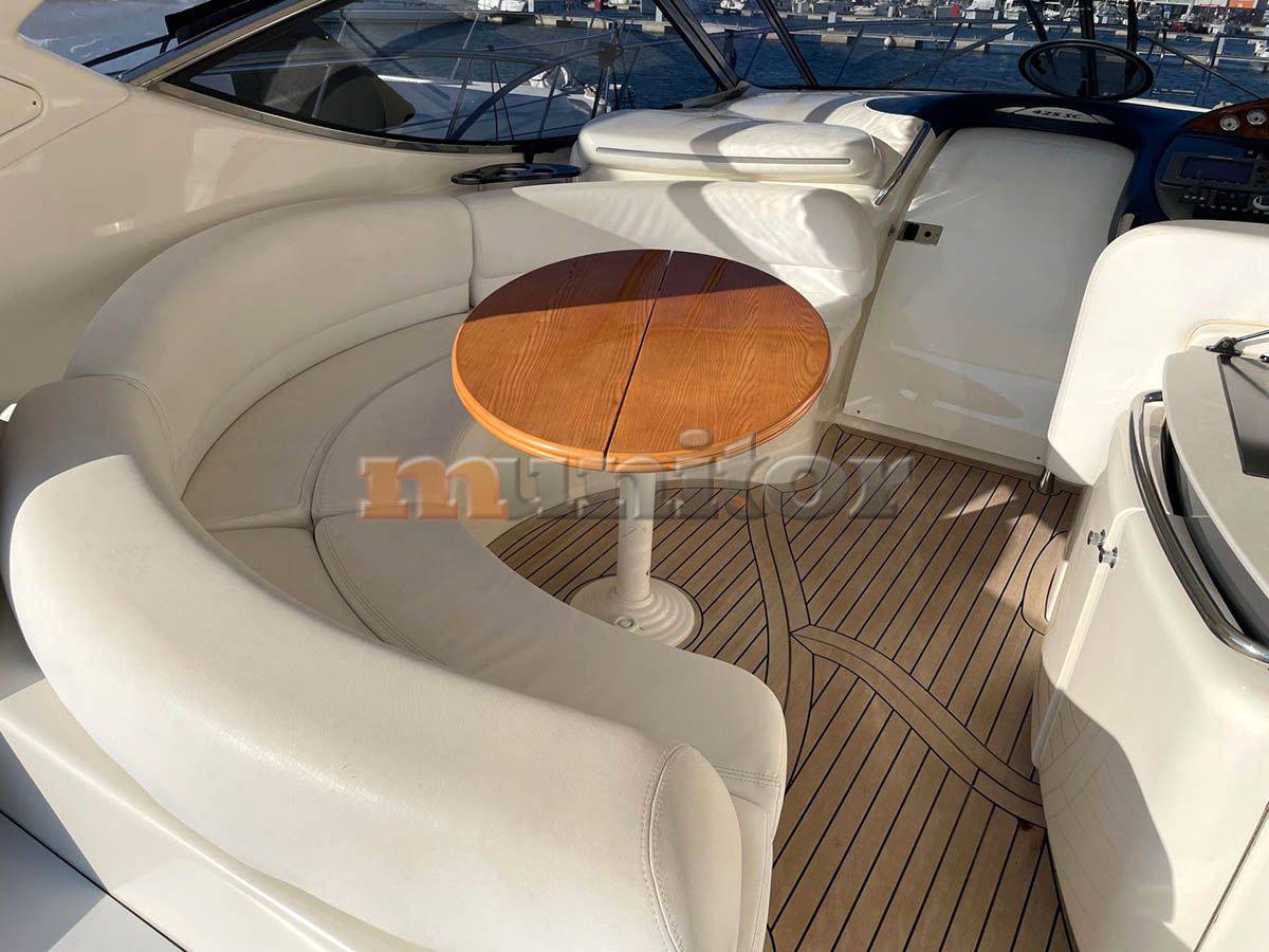 Atlantis 425 sc Моторная лодка используется для продажи