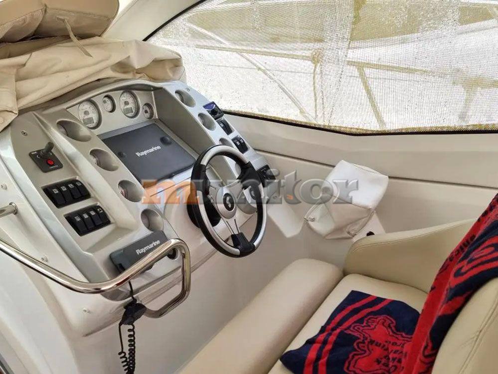 Beneteau Monte carlo 32 قارب بمحرك