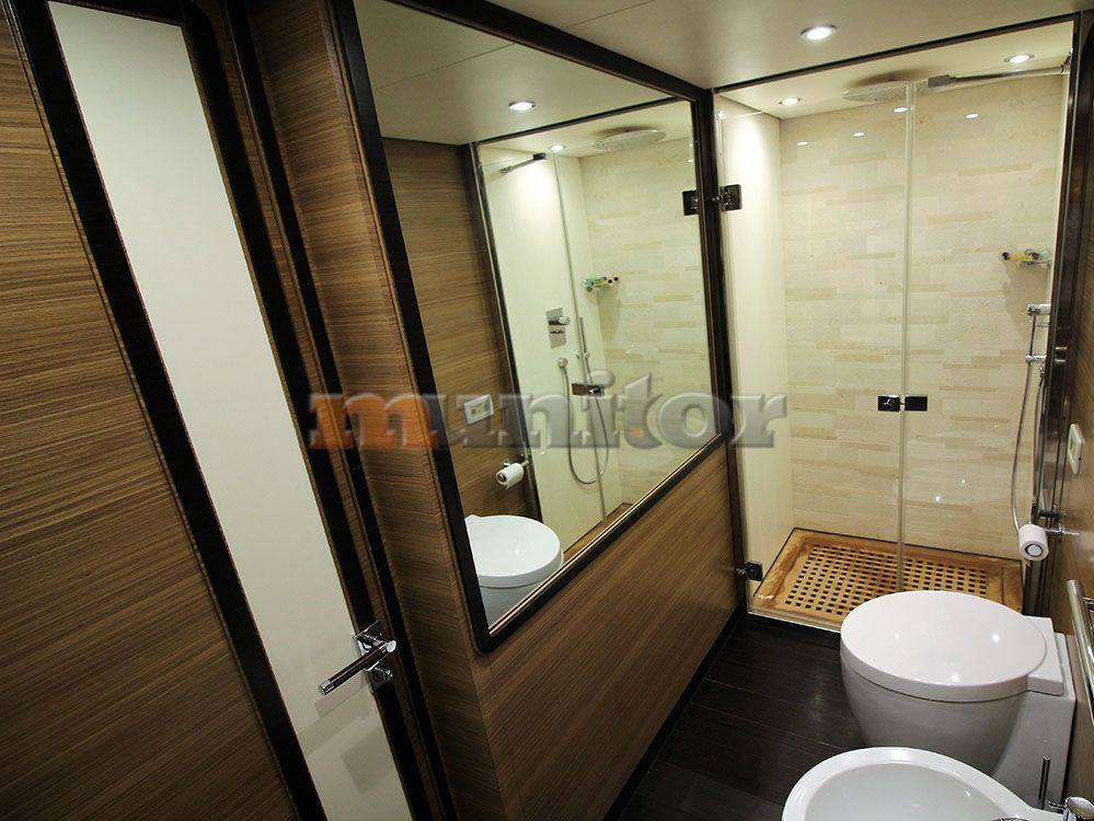 Azimut Magellano 76 قارب بمحرك