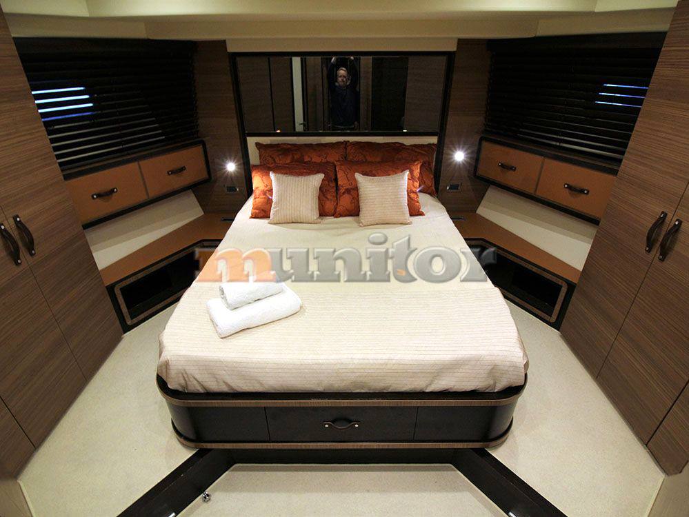 Azimut Magellano 76 قارب بمحرك مستعملة للبيع