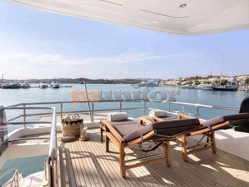 Azimut Magellano 76 فليبريدجي