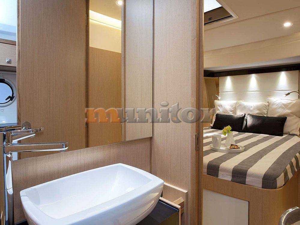 Bavaria Virtess 420 fly 