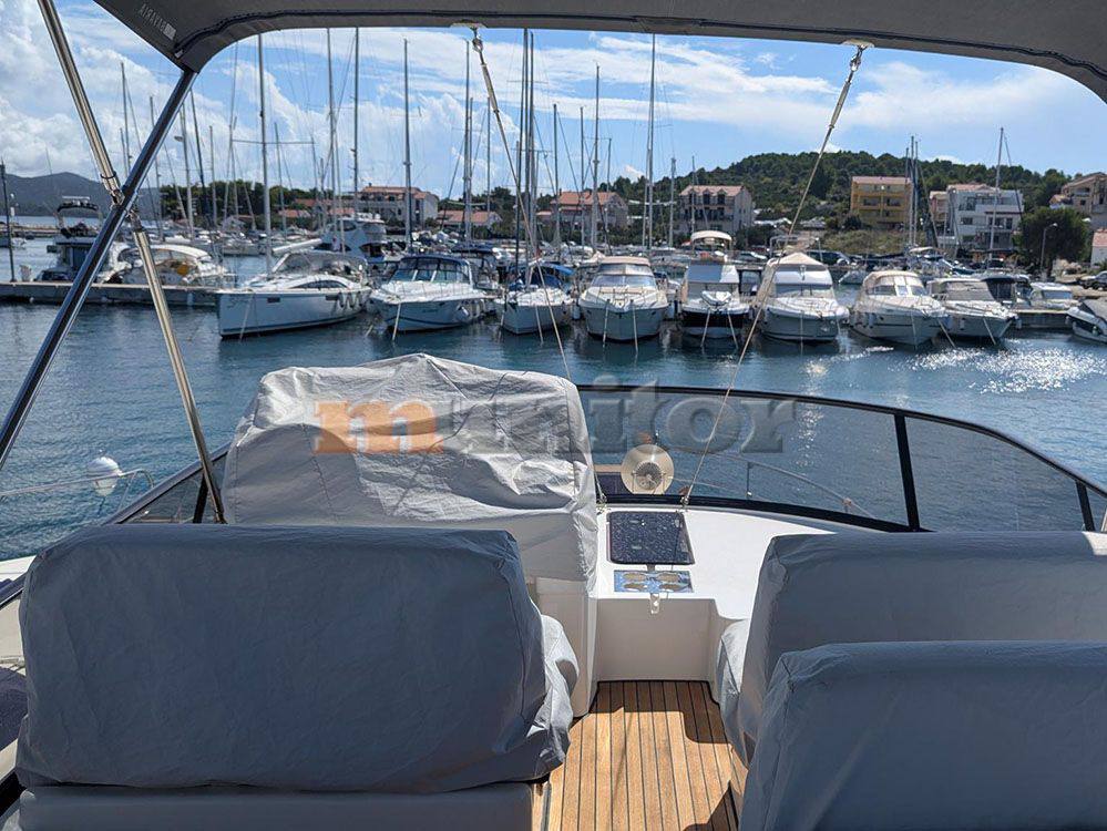 Bavaria Virtess 420 fly 驾驶桥楼