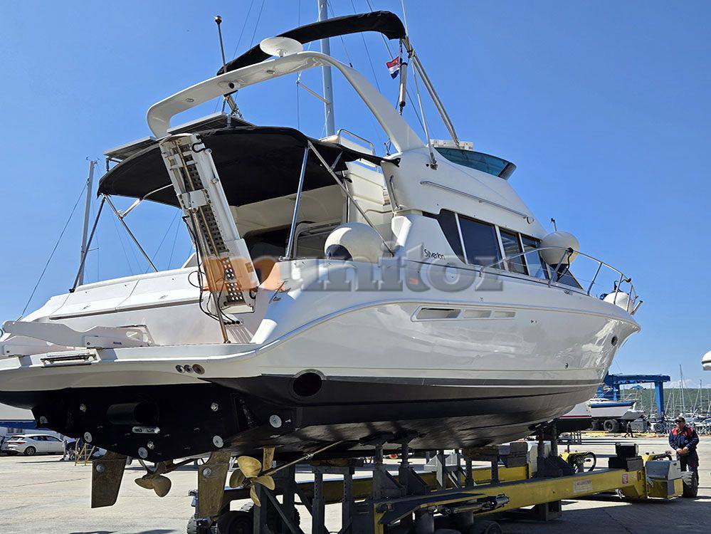 Silverton 36 fly Sailing boat used for sale