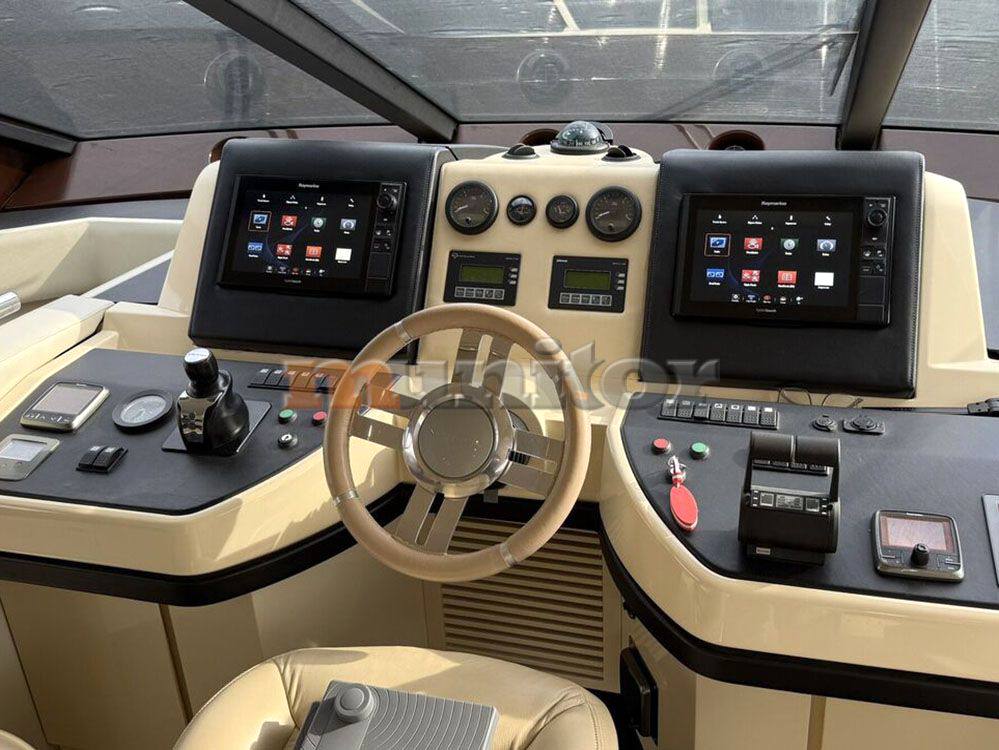 Azimut 58 fly используется