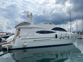 Admiral Yachts 62 fly