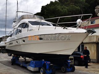 Azimut Yachts 42 fly