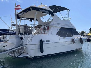 Bayliner 3587 aft cabin