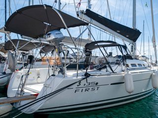 Beneteau First 35