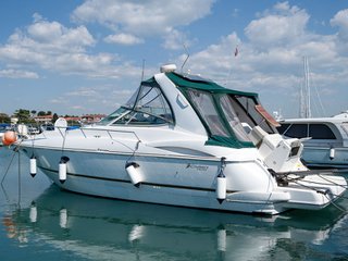 Cruisers yachts 3672