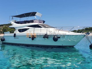 Ferretti Yachts 460 fly
