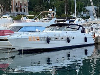 Ferretti Yachts Altura 47