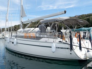 Bavaria Cruiser 37