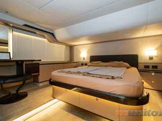 Absolute Navetta 52 от 2022