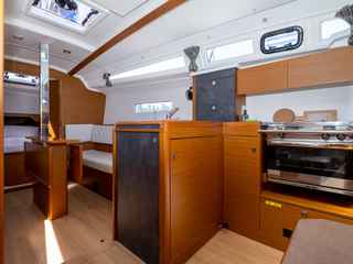 Jeanneau Sun odyssey 349 от 2023