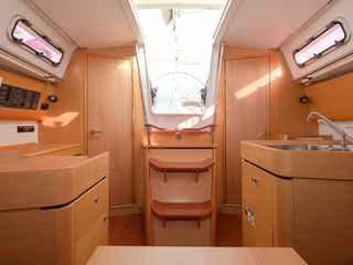 Beneteau BENETEAU First 35 от 2011