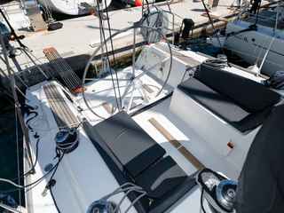 Beneteau BENETEAU First 35 от 2011