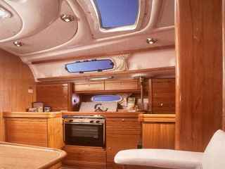 Bavaria 42 cruiser от 2004